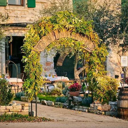 Casa Romantica La Parenzana 3*