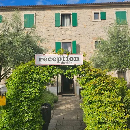 Casa Romantica La Parenzana 3* Buje