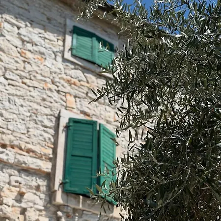 Bed and breakfast Casa Romantica La Parenzana 3*