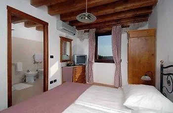 Bed and Breakfast Casa Romantica La Parenzana