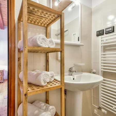 Bed and Breakfast Casa Romantica La Parenzana