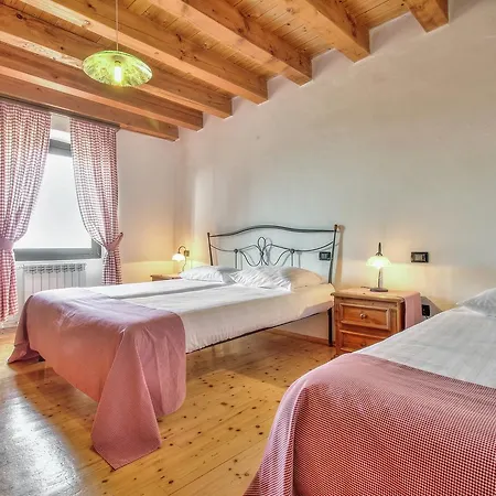 Bed and Breakfast Casa Romantica La Parenzana